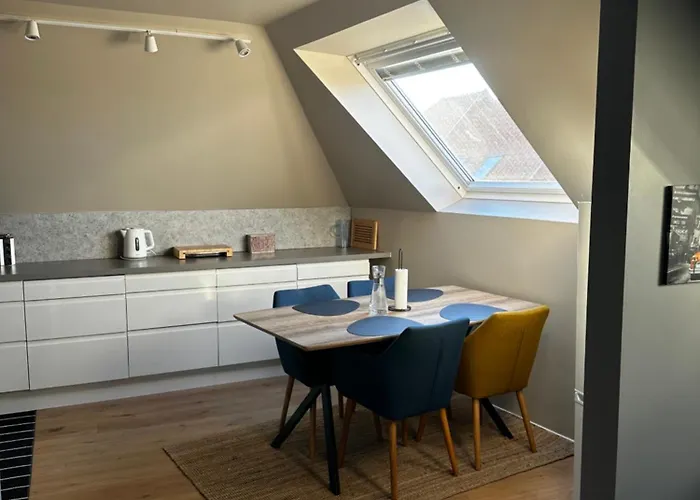 Modern Penthouse In Sandviken شقة