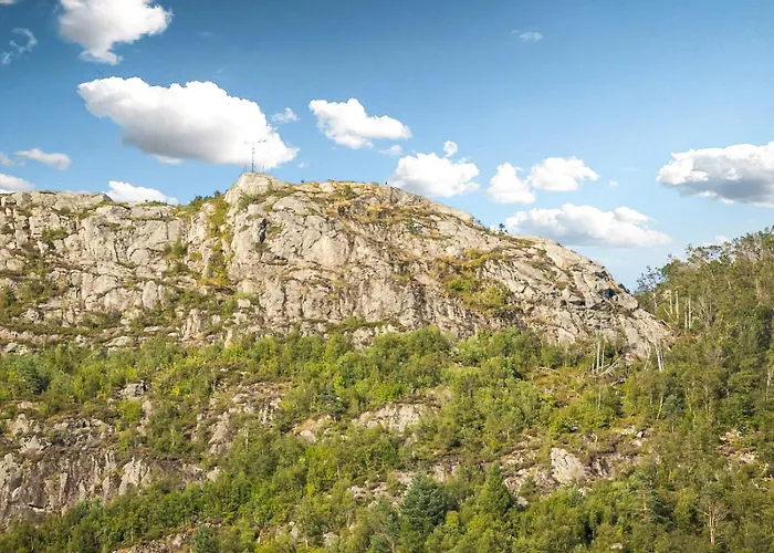 Modern Penthouse In Sandviken Apartment