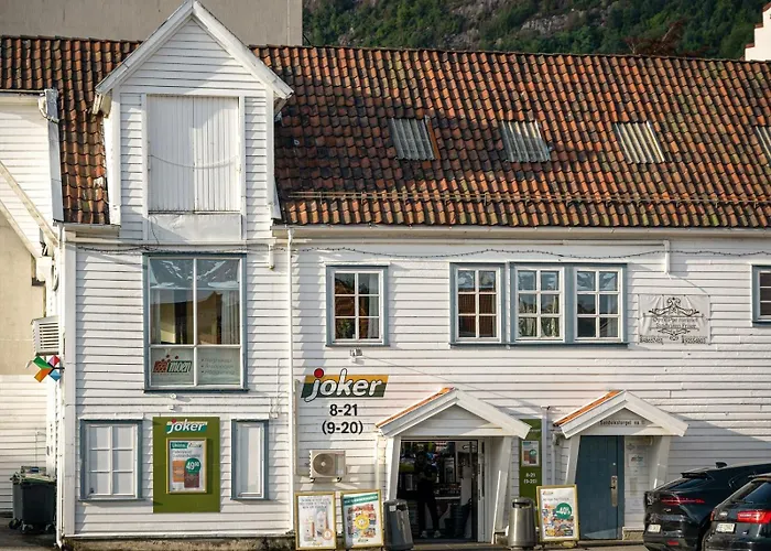 Modern Penthouse In Sandviken *