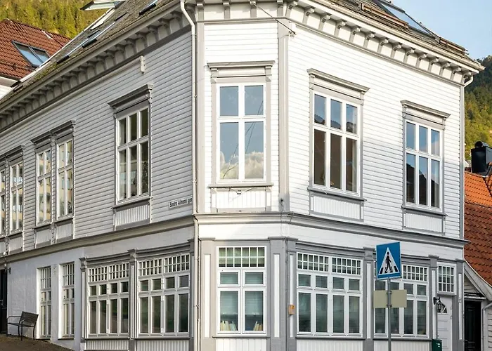 Modern Penthouse In Sandviken برغن